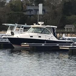 31' Pursuit 2012 Yacht For Sale